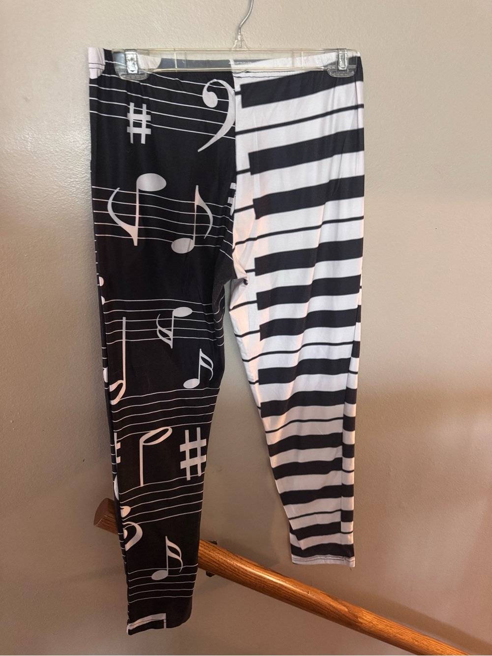 Black & White Music Note Leggings